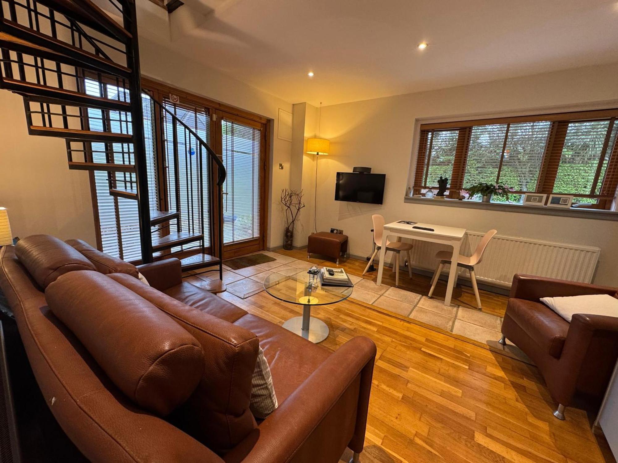 The Lodge At Bodenlodge Malahide Extérieur photo